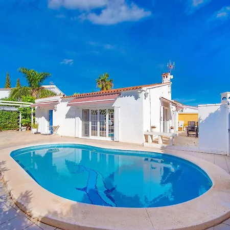 Sunbathing With Private Swimming Pool Вилла