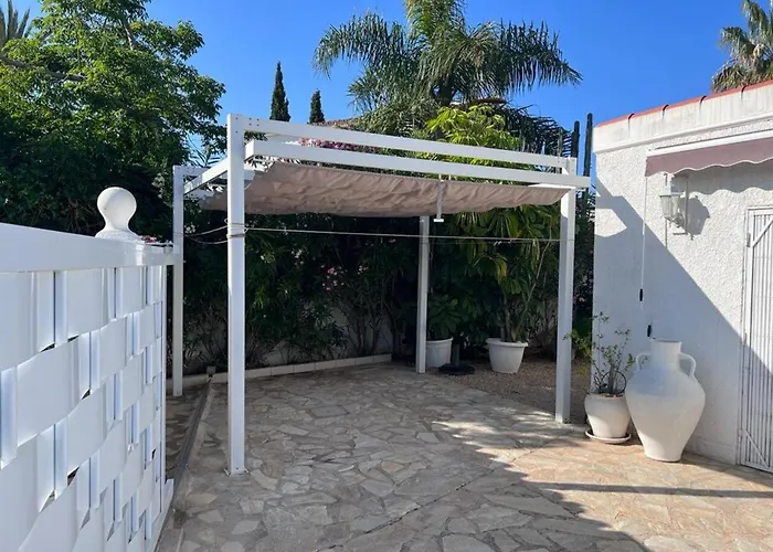 Villa Sunbathing With Private Swimming Pool Calpe