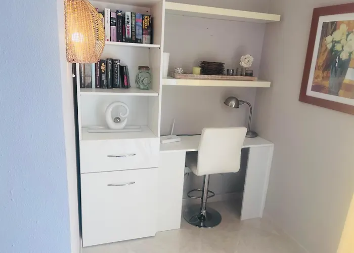 Вілла Sunbathing With Private Swimming Pool *